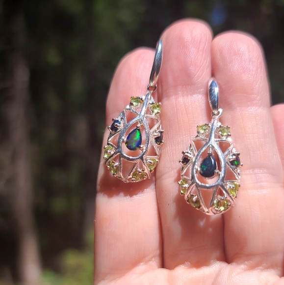 Peridot & Black opal 925 sterling silver earrings - Picture 3 of 8